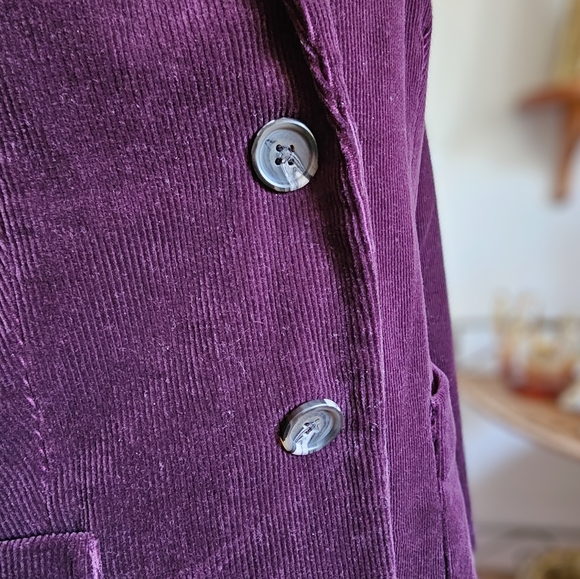 Talbots women's corduroy blazer in Plum. Size 4 - Picture 3 of 10